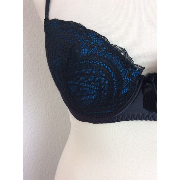 Frederick's of Hollywood Lingerie Bra Lace Satin - Picture 3 of 9